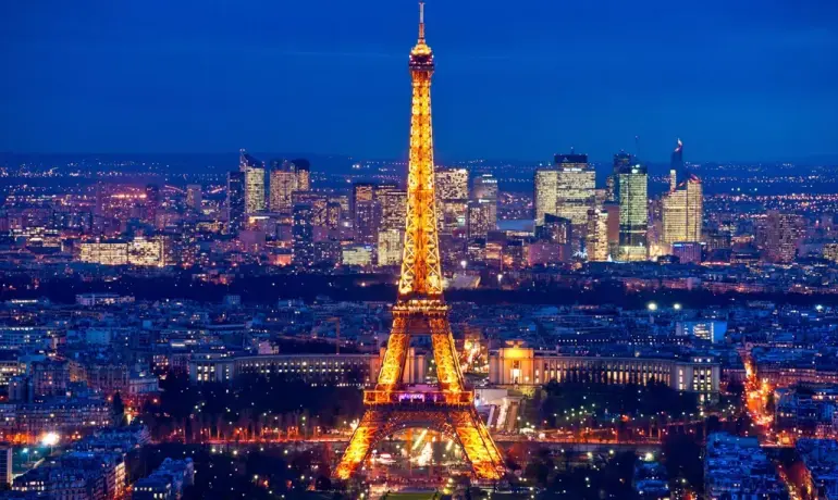 5 Days Tour in Paris, Versailles and Disneyland