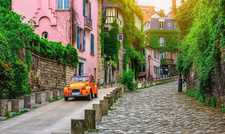 5 Days Tour in Paris, Versailles and Disneyland
